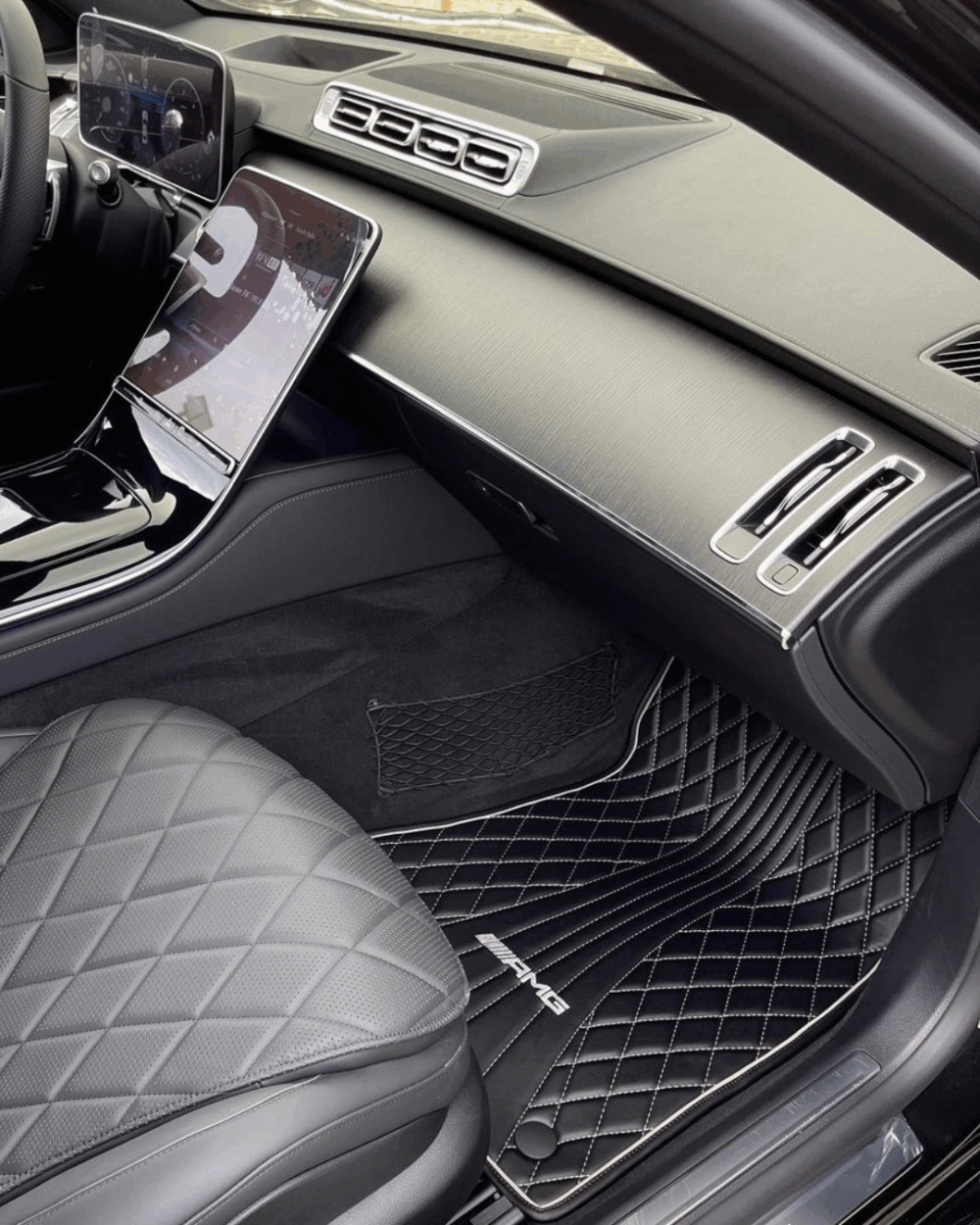 Alternative view of Elegant Graphite