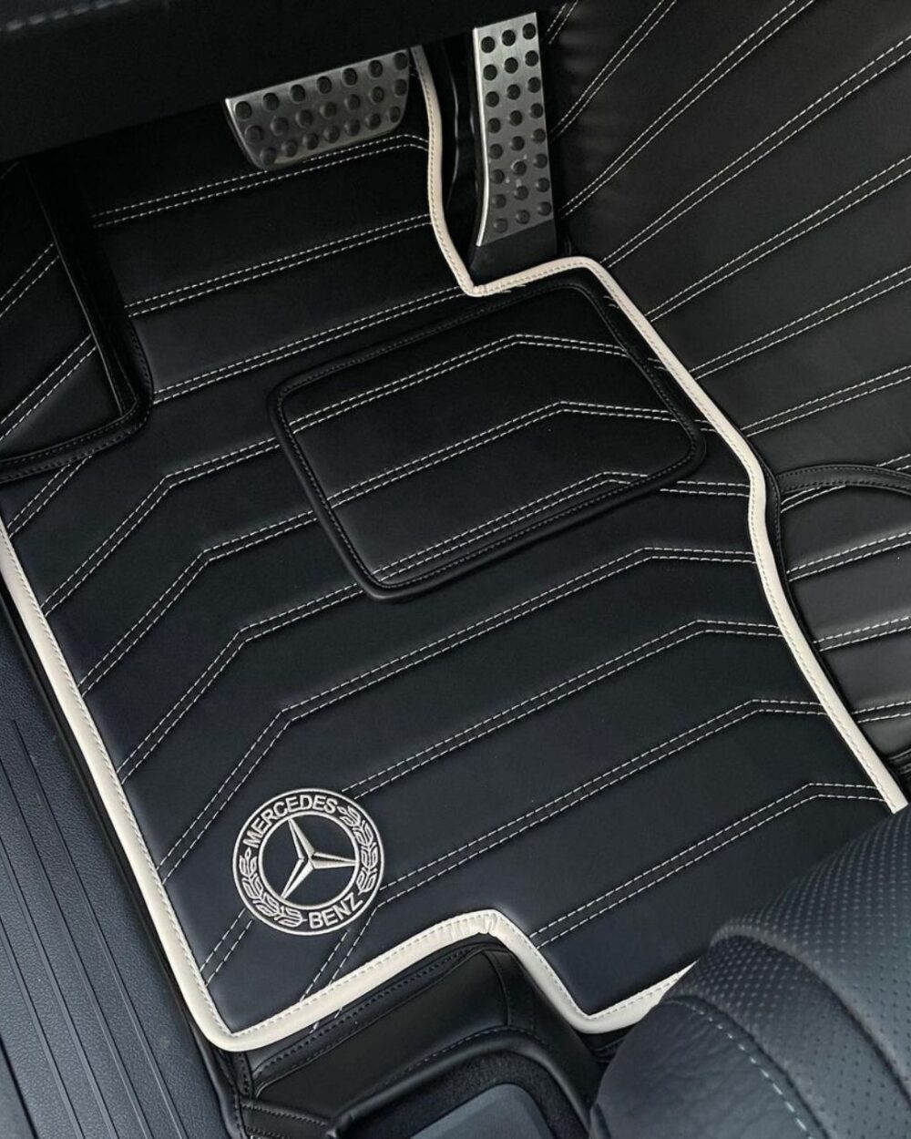 Alternative view of Starlight Noir